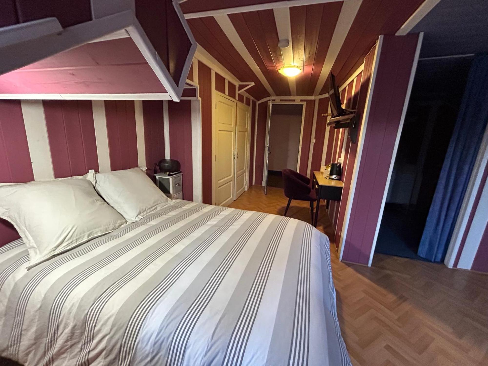 Chambres D'Hotes La Cheminee Tardets-Sorholus Exterior foto